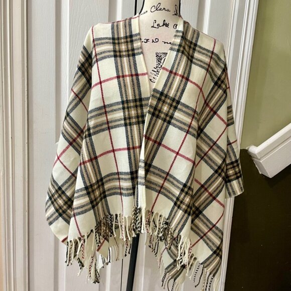 Fringe Winter Poncho Cape shawl Burberry colors one size cozy warmth - Picture 1 of 15